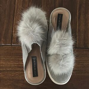 Steve Madden Gray Mules with Plush Fur